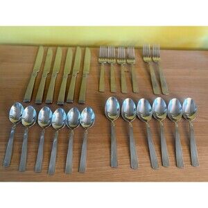 Reed & Barton Crescendo II 18/10 Stainless Silverware 24 Pc Spoon Fork Knife VTG